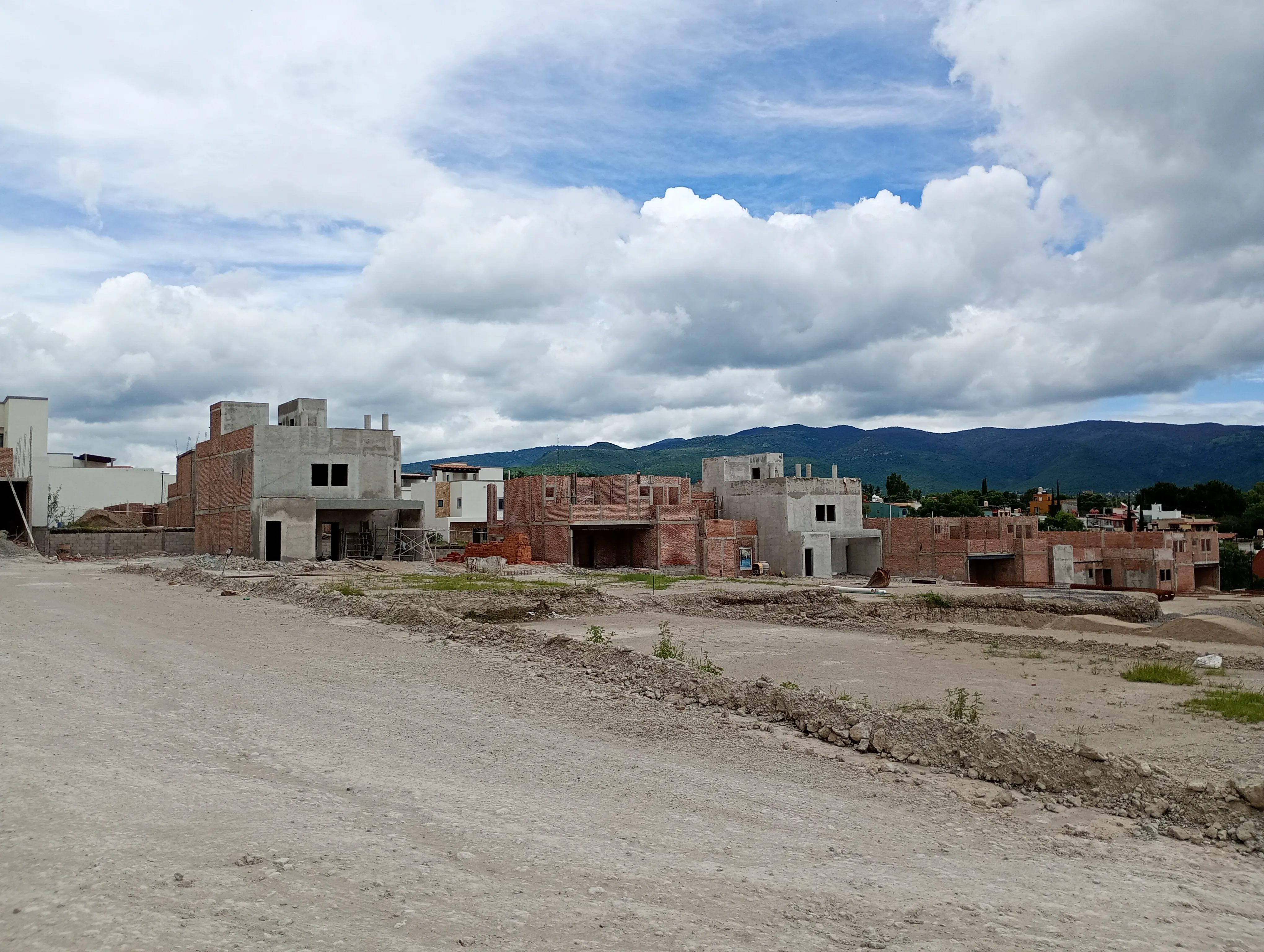 LOTES RESIDENCIALES